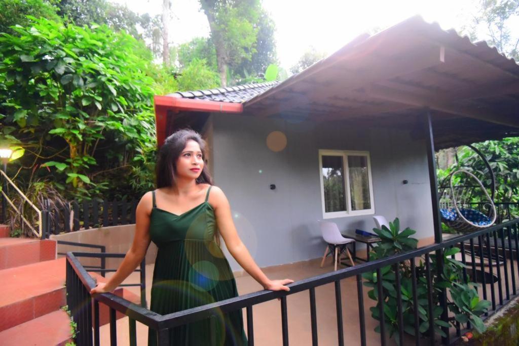 Misty Rain Estate Hotel Madikeri Buitenkant foto
