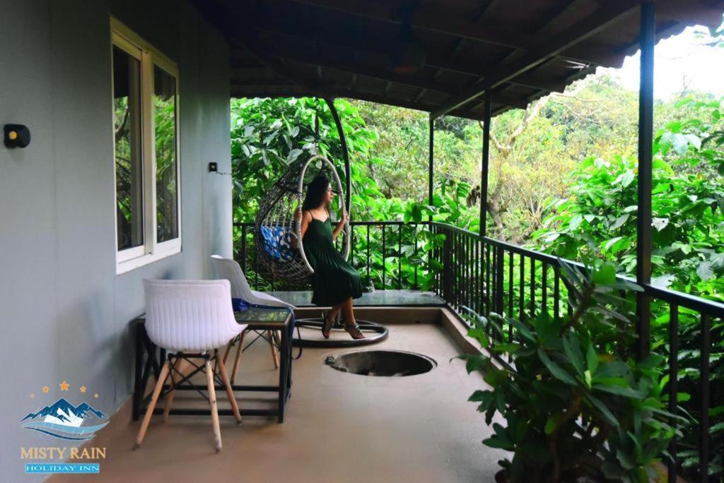 Misty Rain Estate Hotel Madikeri Buitenkant foto