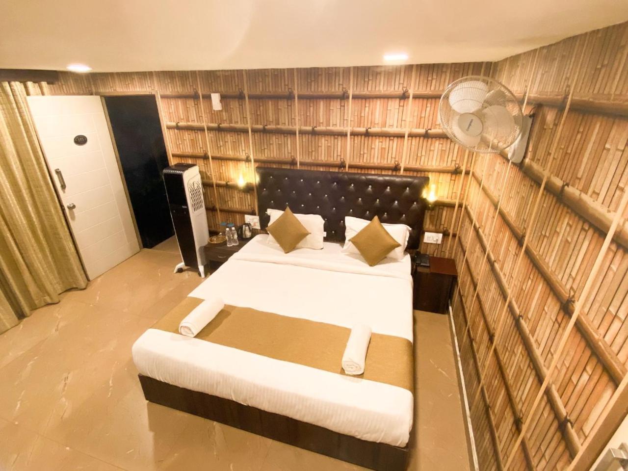 Misty Rain Estate Hotel Madikeri Buitenkant foto